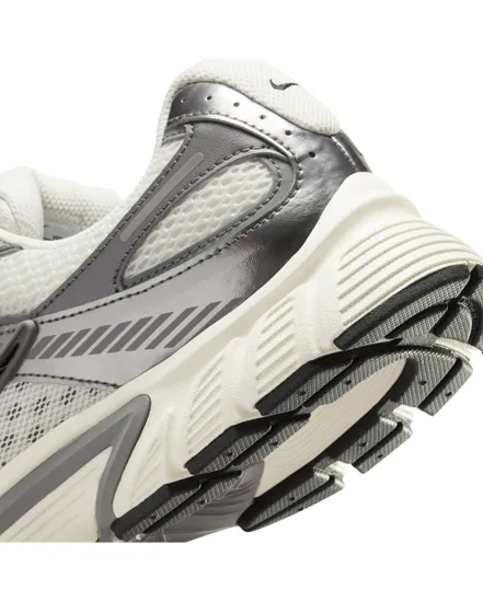 Chaussures Homme NIKE V5 RNR Gris