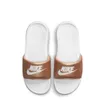 Claquettes Femme W NIKE VICTORI ONE SLIDE Bronze