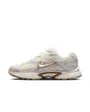 Chaussures Femme W NIKE V5 RNR Beige