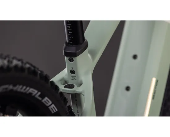 VTT semi rigide électrique REACTION HYBRID PRO 800 Blanc/Vert