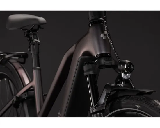 Vélo trekking électrique KATHMANDU HYBRID SLT 800 Graphite Mystique ...