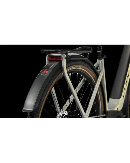 Vélo électrique trekking TOURING HYBRID PRO 625 Argent