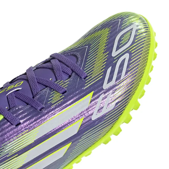 Crampons de football Unisexe F50 CLUB TF Violet