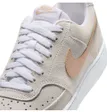 Baskets Femme W NIKE COURT VISION LO SD PRM Beige