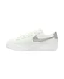 Chaussure basse Femme W BLAZER LOW PLATFORM ESS Blanc