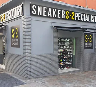 S2 SNEAKERS SPECIALIST BASTIA