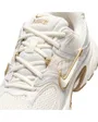 Chaussures Femme W NIKE V5 RNR Beige
