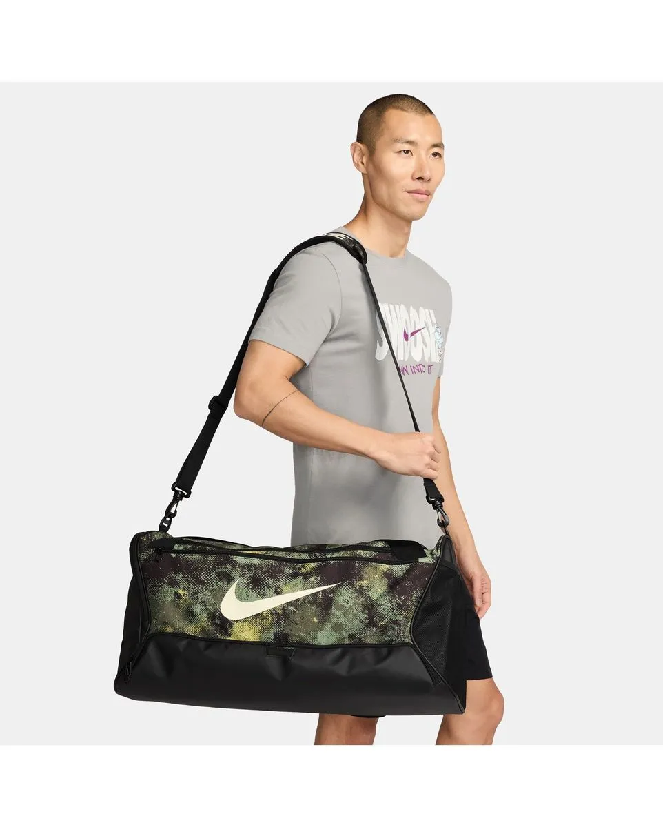 Sac De Sport Unisexe Nike NK BRSLA M DUFF 9 5 CAMO AOP Vert Sport Sac De Sport Unisexe Nike NK BRSLA M DUFF 9 5 CAMO AOP Vert Sport