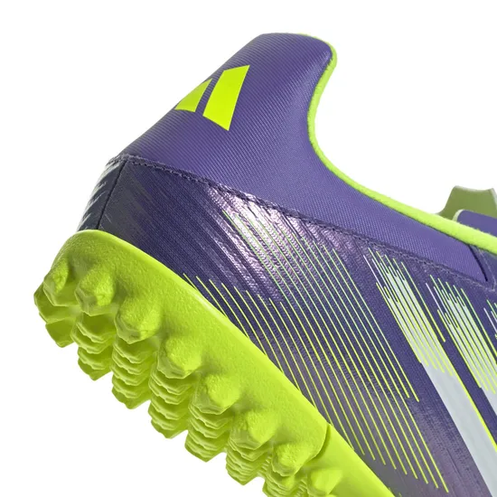 Crampons de football Unisexe F50 CLUB TF Violet