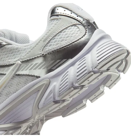 Chaussures Femme W NIKE V5 RNR Gris