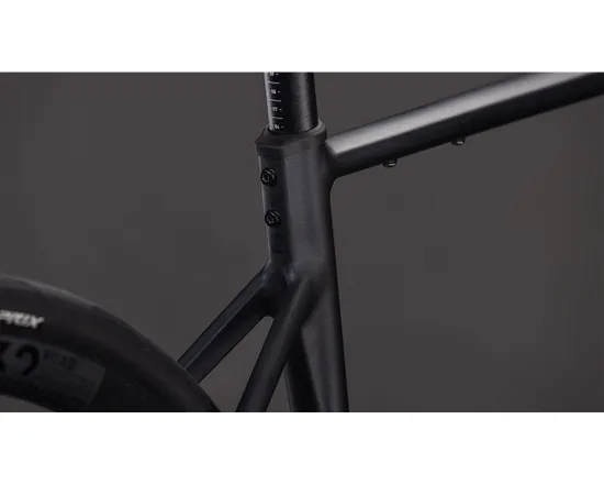 Vélo de route ATTAIN SLX Charbon